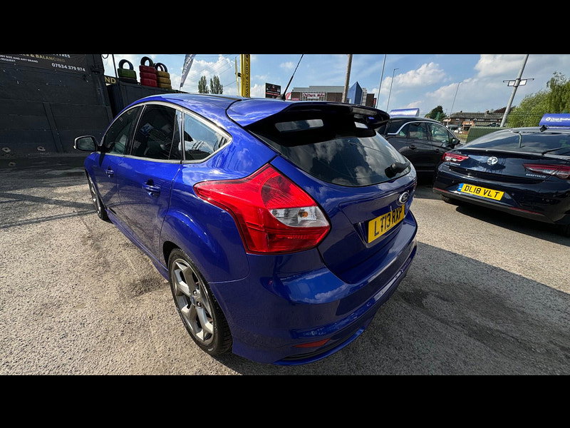 Ford Focus 2.0T EcoBoost ST-3 Euro 5 (s/s) 5dr 5dr Manual 2026