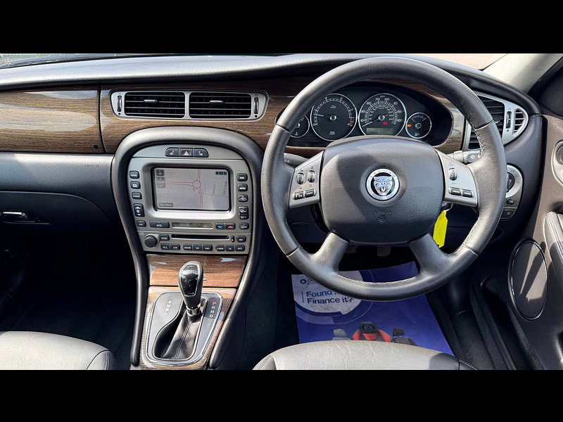 Jaguar X-TYPE 2.2D DPF SE Saloon 4dr Diesel Automatic (184 g/km, 143 bhp) 4dr Automatic 2026