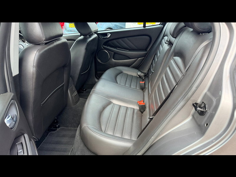 Jaguar X-TYPE 2.2D DPF SE Saloon 4dr Diesel Automatic (184 g/km, 143 bhp) 4dr Automatic 2026