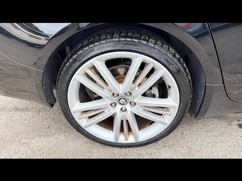 Jaguar XF 2.7d V6 Premium Luxury Saloon 4dr Diesel Auto Euro 4 (207 ps) 4dr Automatic 2026