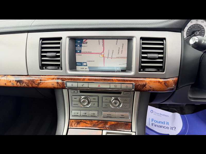 Jaguar XF 2.7d V6 Premium Luxury Saloon 4dr Diesel Auto Euro 4 (207 ps) 4dr Automatic 2026
