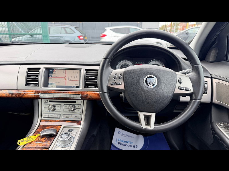 Jaguar XF 2.7d V6 Premium Luxury Saloon 4dr Diesel Auto Euro 4 (207 ps) 4dr Automatic 2026
