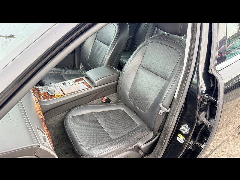 Jaguar XF 2.7d V6 Premium Luxury Saloon 4dr Diesel Auto Euro 4 (207 ps) 4dr Automatic 2026