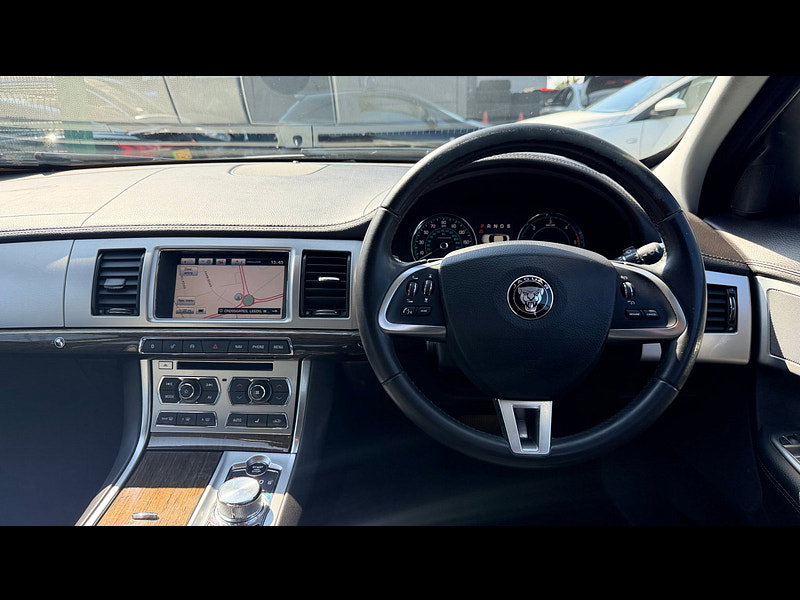 Jaguar XF 2.2d Luxury Saloon 4dr Diesel Auto Euro 5 (s/s) (200 ps) 4dr Automatic 2026