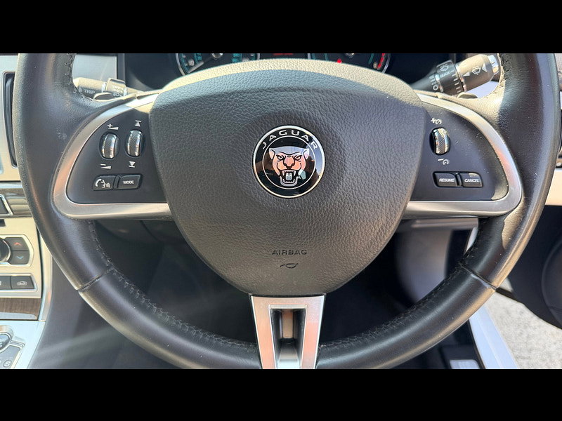 Jaguar XF 2.2d Luxury Saloon 4dr Diesel Auto Euro 5 (s/s) (200 ps) 4dr Automatic 2026