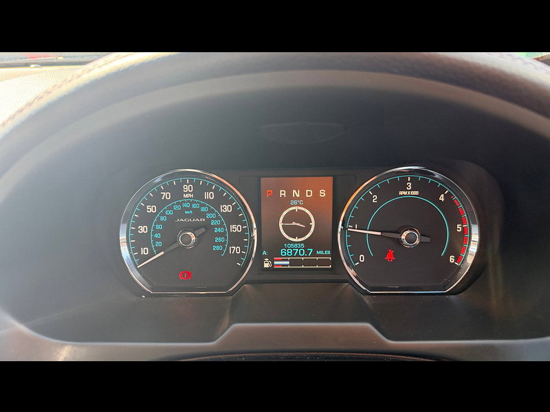 Jaguar XF 2.2d Luxury Saloon 4dr Diesel Auto Euro 5 (s/s) (200 ps) 4dr Automatic 2026