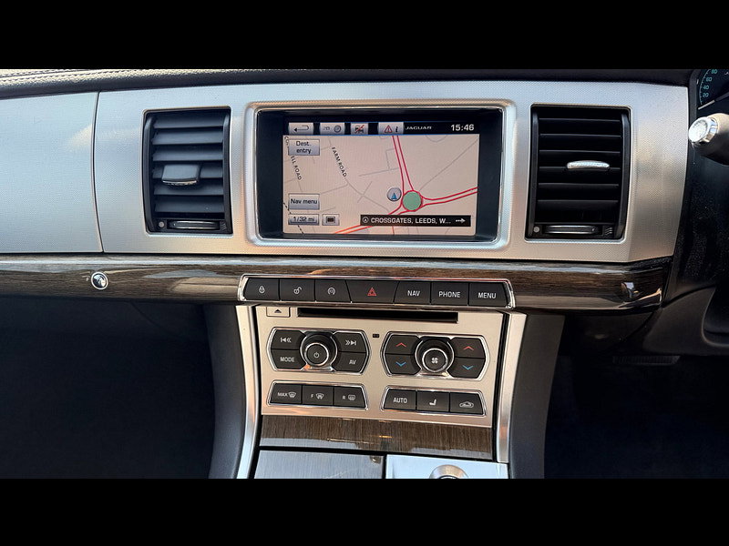 Jaguar XF 2.2d Luxury Saloon 4dr Diesel Auto Euro 5 (s/s) (200 ps) 4dr Automatic 2026