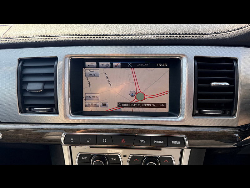 Jaguar XF 2.2d Luxury Saloon 4dr Diesel Auto Euro 5 (s/s) (200 ps) 4dr Automatic 2026