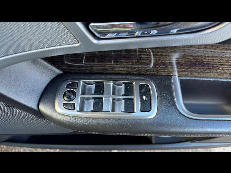 Jaguar XF 2.2d Premium Luxury Auto Euro 5 (s/s) 4dr 4dr Automatic 2026