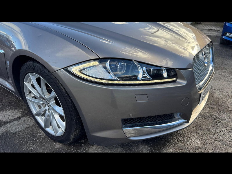 Jaguar XF 2.2d Premium Luxury Auto Euro 5 (s/s) 4dr 4dr Automatic 2026
