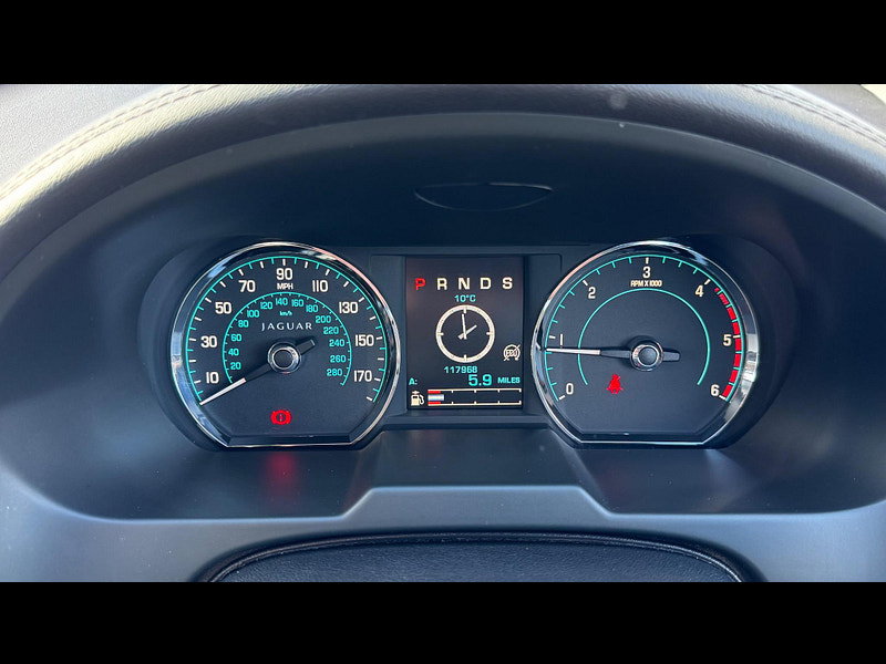 Jaguar XF 2.2d Premium Luxury Auto Euro 5 (s/s) 4dr 4dr Automatic 2026