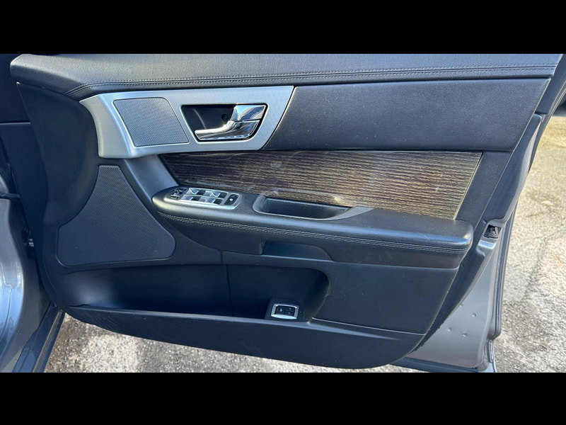 Jaguar XF 2.2d Premium Luxury Auto Euro 5 (s/s) 4dr 4dr Automatic 2026