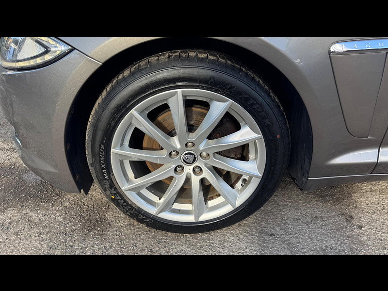 Jaguar XF 2.2d Premium Luxury Auto Euro 5 (s/s) 4dr 4dr Automatic 2026