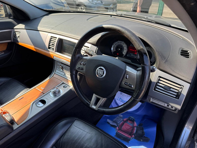 Jaguar XF 3.0 V6 Luxury Auto Euro 4 4dr 4dr Automatic 2026