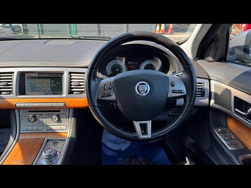 Jaguar XF 3.0 V6 Luxury Auto Euro 4 4dr 4dr Automatic 2026