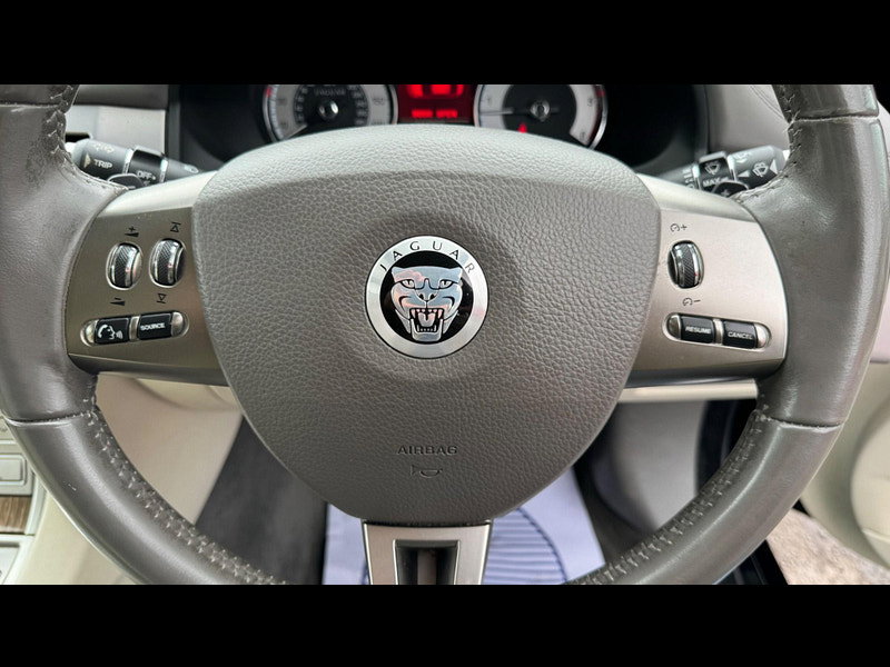 Jaguar XF 3.0d V6 Premium Luxury Auto Euro 5 4dr 4dr Automatic 2026