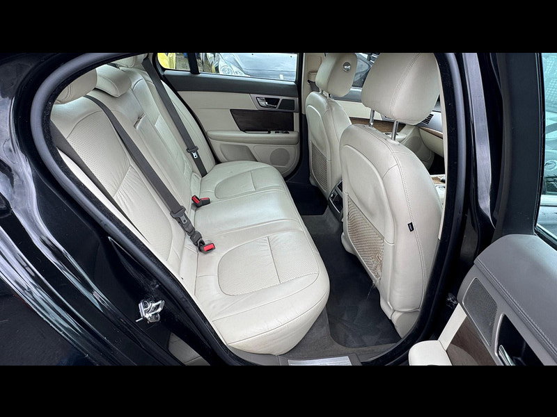 Jaguar XF 3.0d V6 Premium Luxury Auto Euro 5 4dr 4dr Automatic 2026