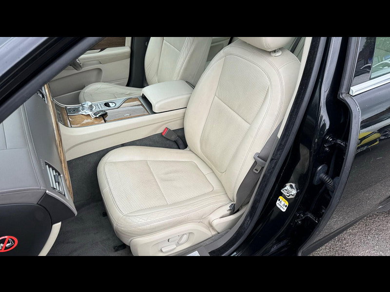 Jaguar XF 3.0d V6 Premium Luxury Auto Euro 5 4dr 4dr Automatic 2026