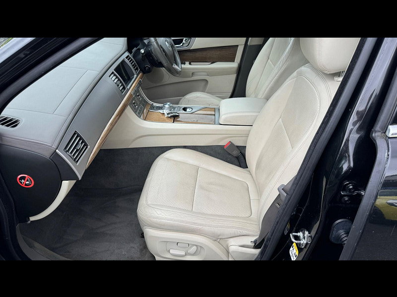 Jaguar XF 3.0d V6 Premium Luxury Auto Euro 5 4dr 4dr Automatic 2026