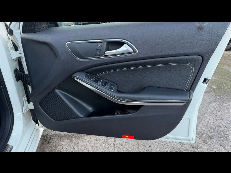 Mercedes-Benz A Class 1.6 A180 Sport Hatchback 5dr Petrol Manual Euro 6 (s/s) (122 ps) 5dr Manual 2026
