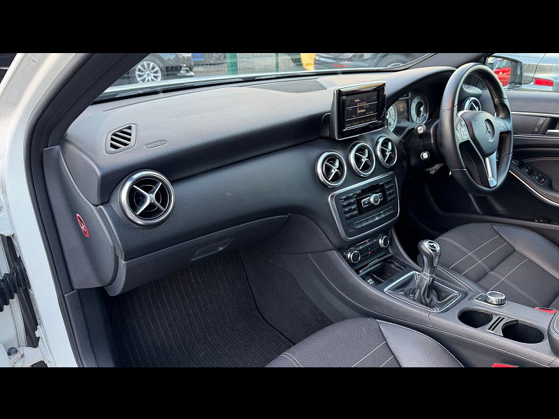 Mercedes-Benz A Class 1.6 A180 Sport Hatchback 5dr Petrol Manual Euro 6 (s/s) (122 ps) 5dr Manual 2026