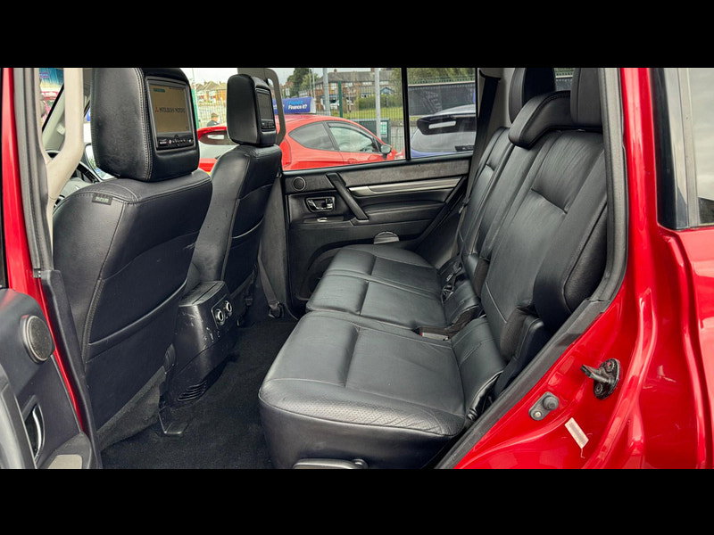Mitsubishi Shogun 3.2 DI-DC Diamond Auto 4WD Euro 5 5dr LWB 5dr Automatic 2026