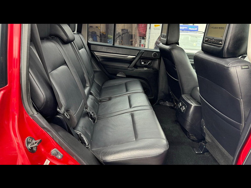 Mitsubishi Shogun 3.2 DI-DC Diamond Auto 4WD Euro 5 5dr LWB 5dr Automatic 2026