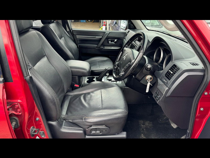 Mitsubishi Shogun 3.2 DI-DC Diamond Auto 4WD Euro 5 5dr LWB 5dr Automatic 2026