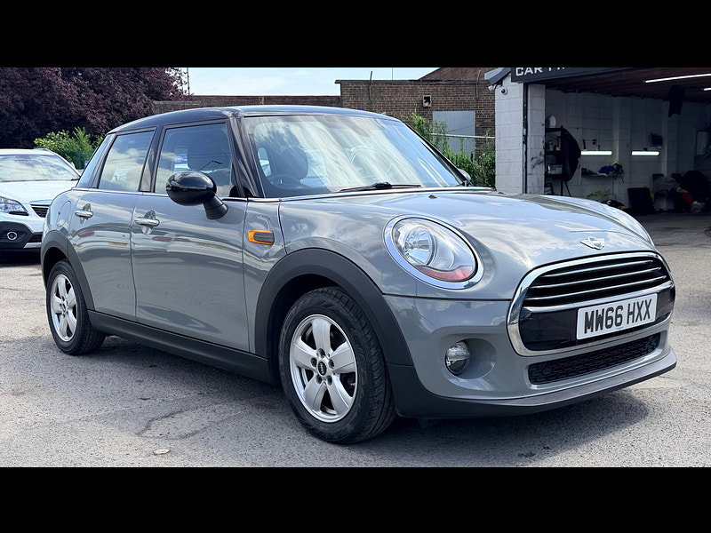 MINI Hatch 1.5 Cooper Hatchback 5dr Petrol Manual Euro 6 (s/s) (136 ps) 5dr Manual 2026