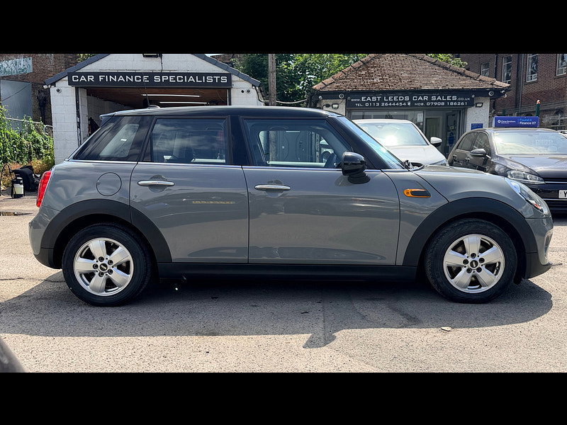 MINI Hatch 1.5 Cooper Hatchback 5dr Petrol Manual Euro 6 (s/s) (136 ps) 5dr Manual 2026