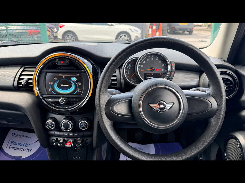 MINI Hatch 1.5 Cooper Hatchback 5dr Petrol Manual Euro 6 (s/s) (136 ps) 5dr Manual 2026