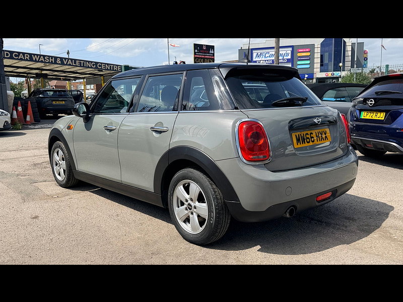 MINI Hatch 1.5 Cooper Hatchback 5dr Petrol Manual Euro 6 (s/s) (136 ps) 5dr Manual 2026