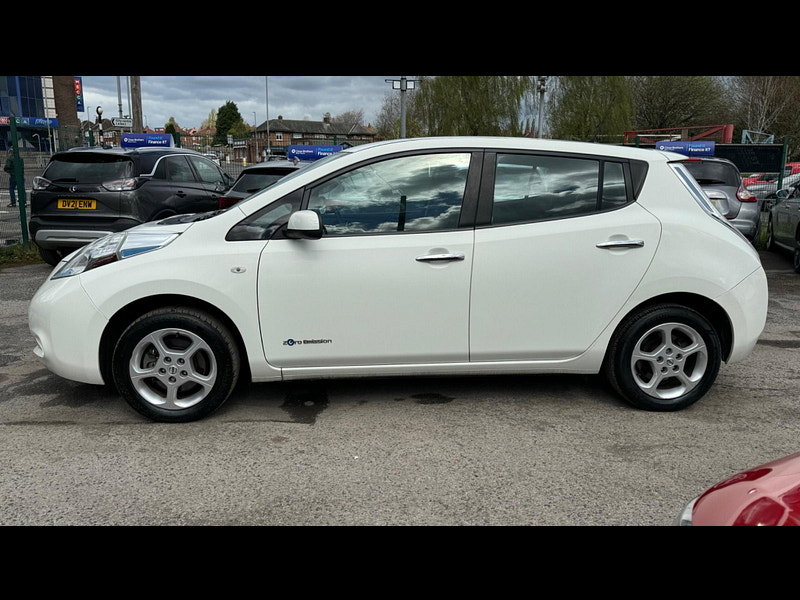 Nissan Leaf 30kWh Acenta Auto 5dr 5dr Automatic 2026