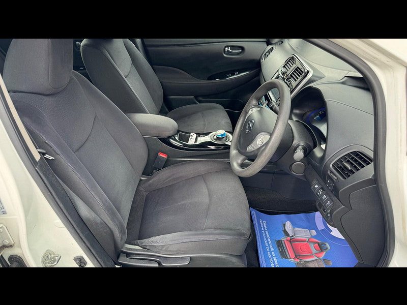 Nissan Leaf 30kWh Acenta Auto 5dr 5dr Automatic 2026
