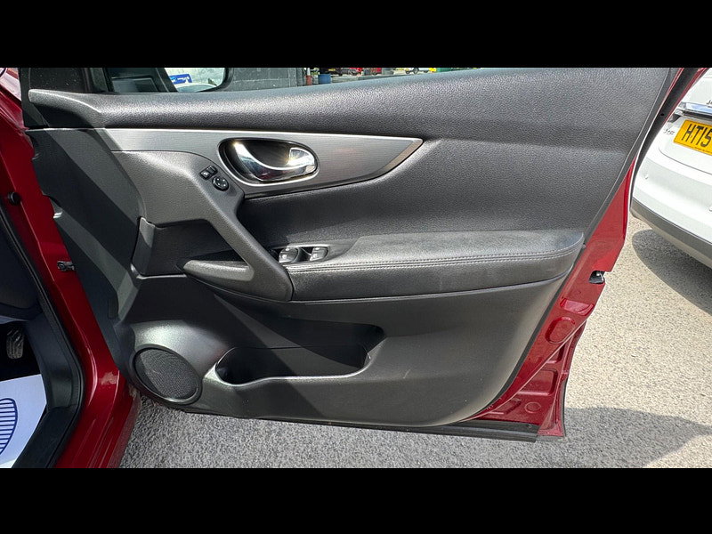 Nissan Qashqai 1.5 dCi N-Connecta Euro 6 (s/s) 5dr 5dr Manual 2026