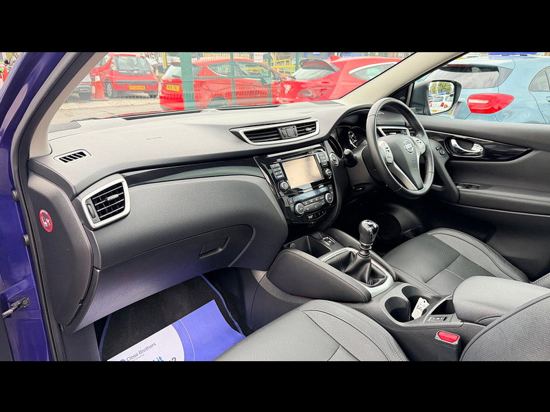 Nissan Qashqai 1.6 DIG-T Tekna SUV 5dr Petrol Manual 2WD Euro 6 (s/s) (163 ps) 5dr Manual 2026