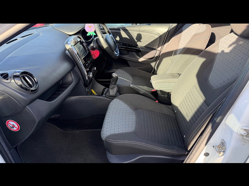 Renault Clio 1.5 dCi Dynamique S MediaNav Hatchback 5dr Diesel Manual Euro 5 (s/s) (90 ps) 5dr Manual 2026