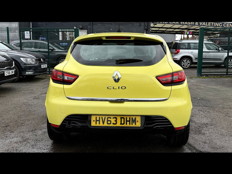 Renault Clio 1.2 16V Dynamique MediaNav Hatchback 5dr Petrol Manual Euro 5 (75 ps) 5dr Manual 2026