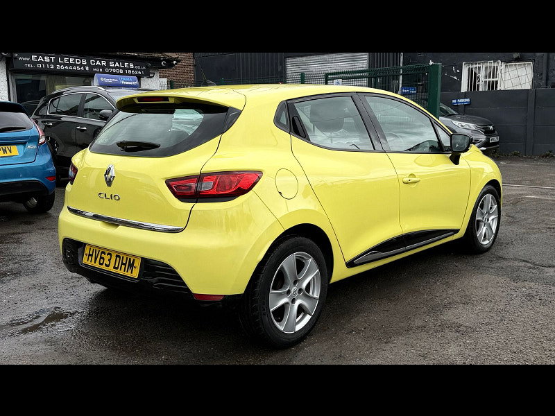 Renault Clio 1.2 16V Dynamique MediaNav Hatchback 5dr Petrol Manual Euro 5 (75 ps) 5dr Manual 2026
