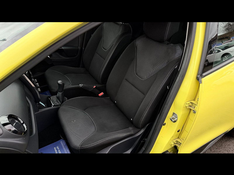 Renault Clio 1.2 16V Dynamique MediaNav Hatchback 5dr Petrol Manual Euro 5 (75 ps) 5dr Manual 2026
