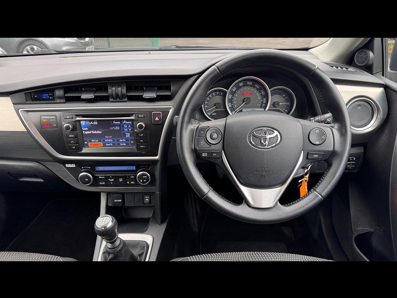 Toyota Auris 1.6 V-Matic Icon Euro 5 5dr 5dr Manual 2026