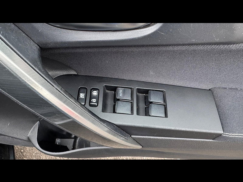 Toyota Auris 1.6 V-Matic Icon Euro 5 5dr 5dr Manual 2026