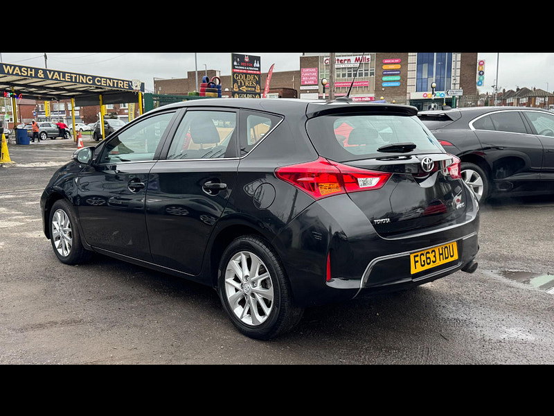 Toyota Auris 1.6 V-Matic Icon Euro 5 5dr 5dr Manual 2026