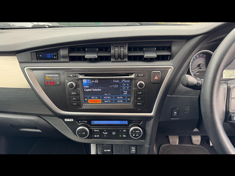 Toyota Auris 1.6 V-Matic Icon Euro 5 5dr 5dr Manual 2026