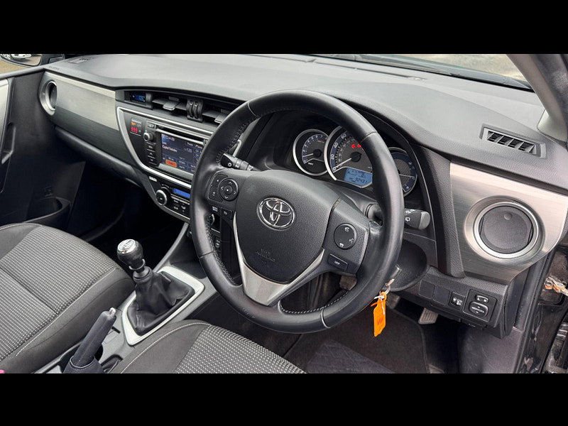 Toyota Auris 1.6 V-Matic Icon Euro 5 5dr 5dr Manual 2026
