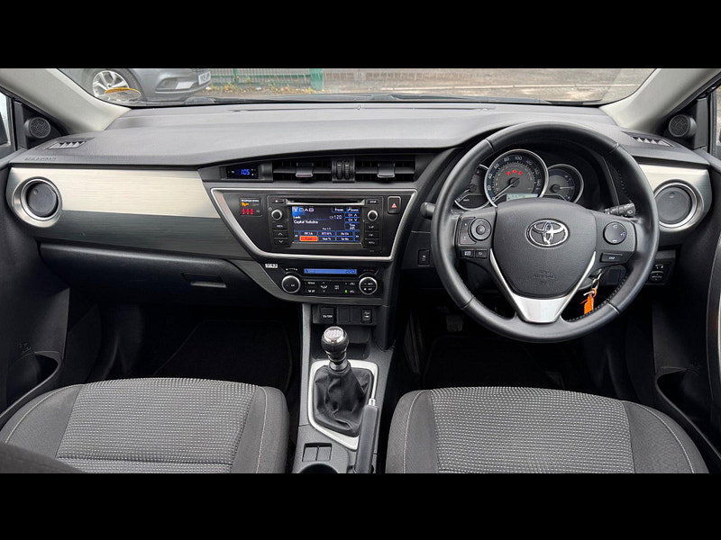 Toyota Auris 1.6 V-Matic Icon Euro 5 5dr 5dr Manual 2026