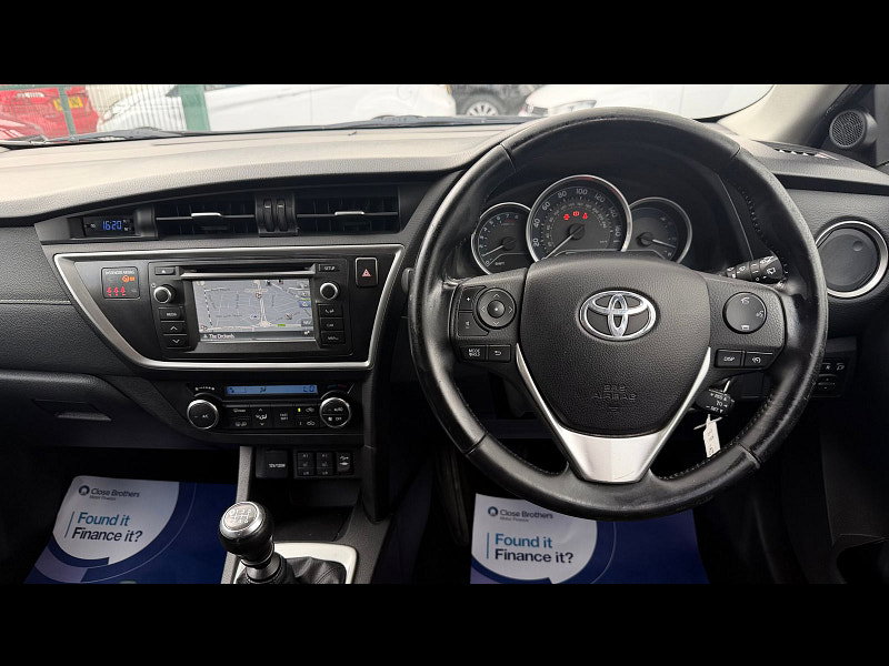 Toyota Auris 1.6 V-Matic Icon Plus Hatchback 5dr Petrol Manual Euro 5 (132 ps) 5dr Manual 2026