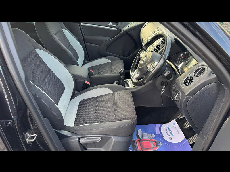 Volkswagen Tiguan 2.0 TDI BlueMotion Tech R-Line 4WD Euro 5 (s/s) 5dr (Nav) 5dr Manual 2026