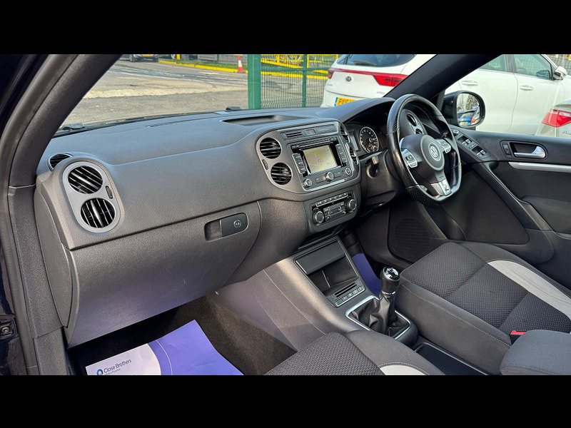 Volkswagen Tiguan 2.0 TDI BlueMotion Tech R-Line 4WD Euro 5 (s/s) 5dr (Nav) 5dr Manual 2026