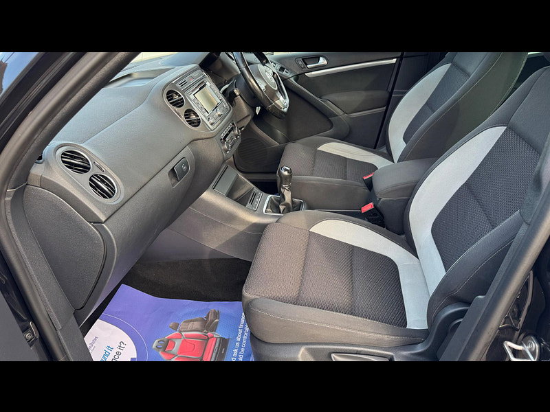 Volkswagen Tiguan 2.0 TDI BlueMotion Tech R-Line 4WD Euro 5 (s/s) 5dr (Nav) 5dr Manual 2026